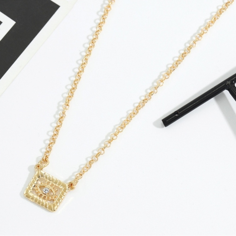๐ฅ Clearance ๐ฅ Gold Tone Nazar Charm Necklace - Picture 2 of 8